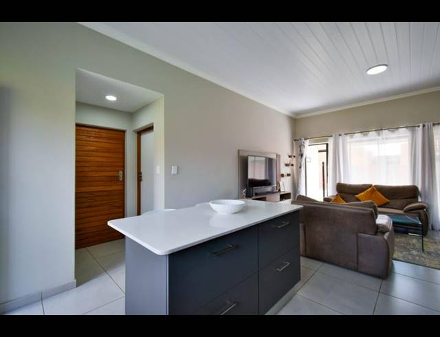 3 BEDROOM TOWNHOUSE FOR SALE IN ANNLIN